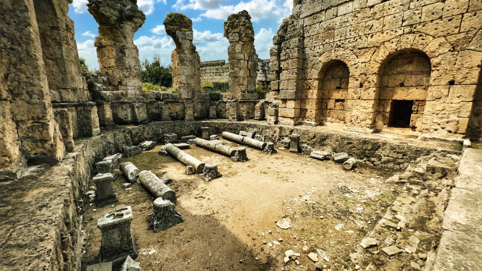 Roman bath, Antalya Province